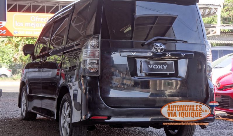 
								TOYOTA NEW VOXY AÑO 2007 full									