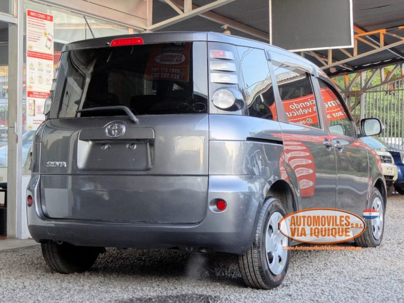 
								TOYOTA SIENTA AÑO 2007 full									