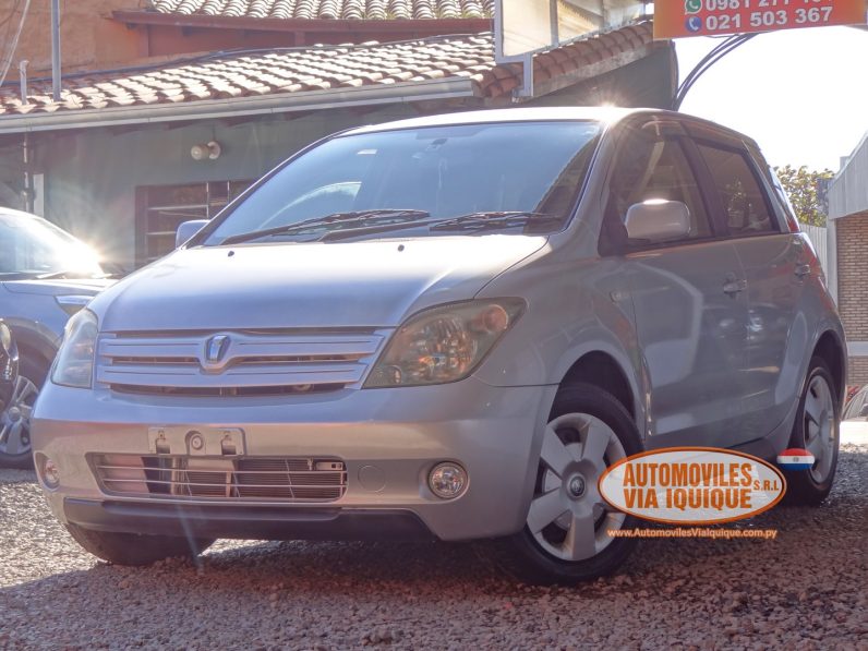 
								TOYOTA IST AÑO 2005 full									