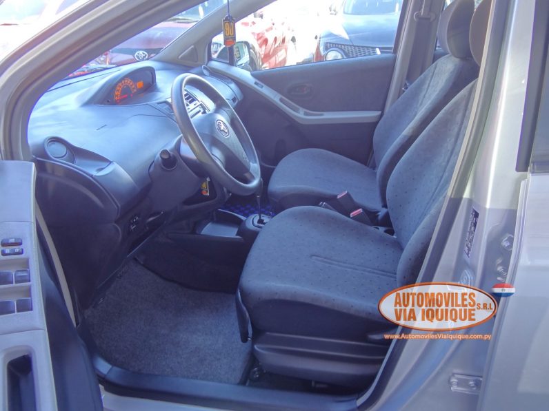 
								TOYOTA NEW VITZ AÑO 2009 full									