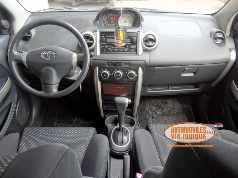 
								TOYOTA IST AÑO 2004 full									