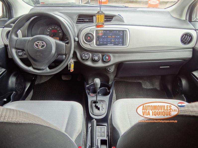 
								TOYOTA NEW VITZ 2011 full									