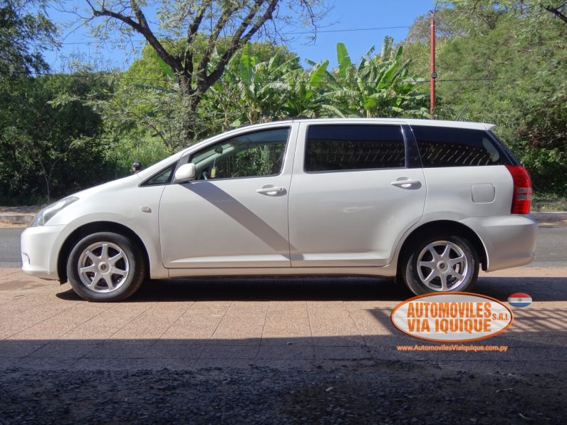 
								TOYOTA WISH AÑO 2005 full									