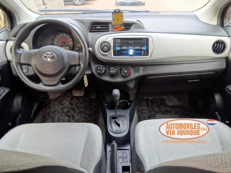 
								TOYOTA NEW VITZ 2011 full									