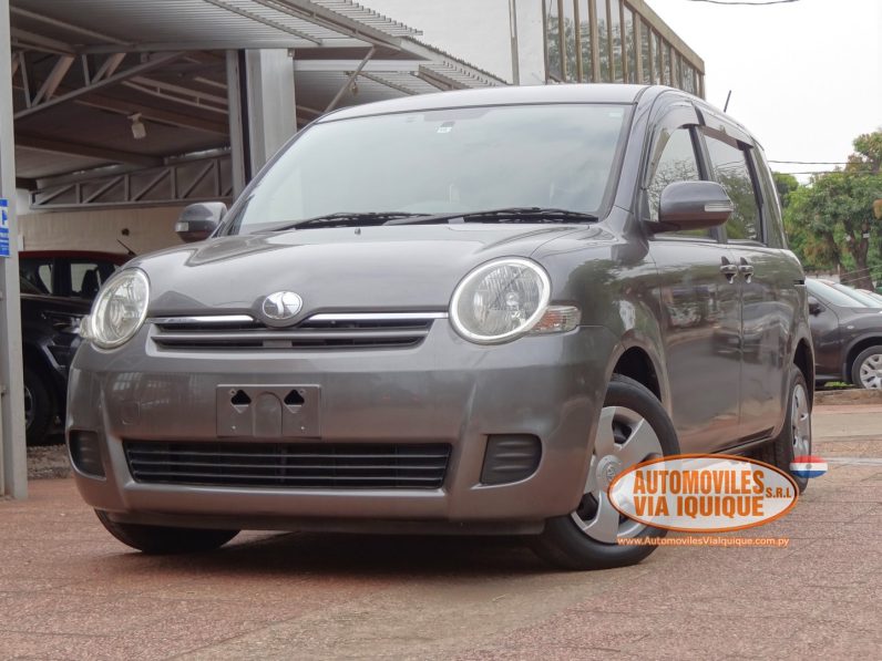 
								TOYOTA SIENTA AÑO 2012 full									