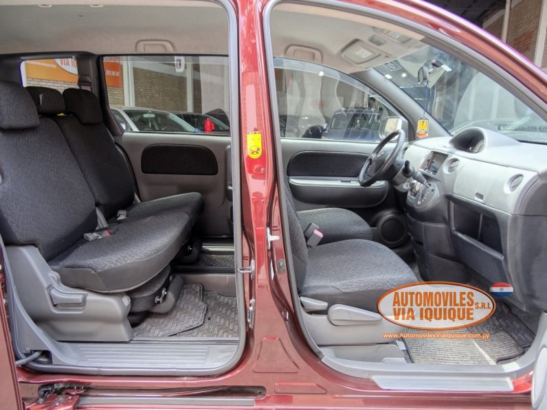 
								TOYOTA SIENTA AÑO 2011 full									