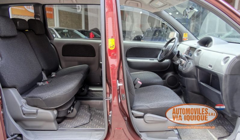 
								TOYOTA SIENTA AÑO 2011 full									