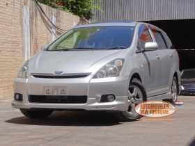 TOYOTA WISH AÑO 2004