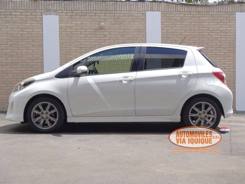 
								TOYOTA NEW VITZ RS 2011 full									