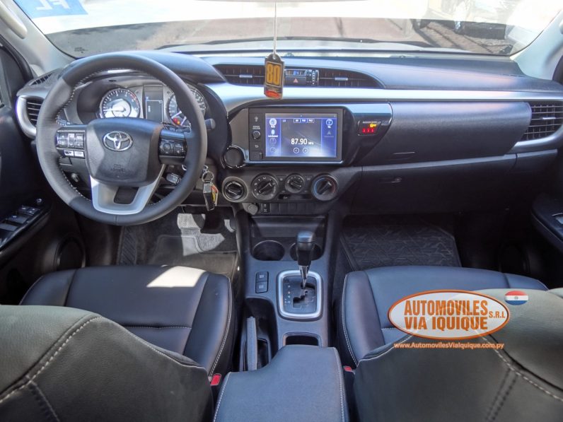 
								TOYOTA HILUX SR 2021 full									