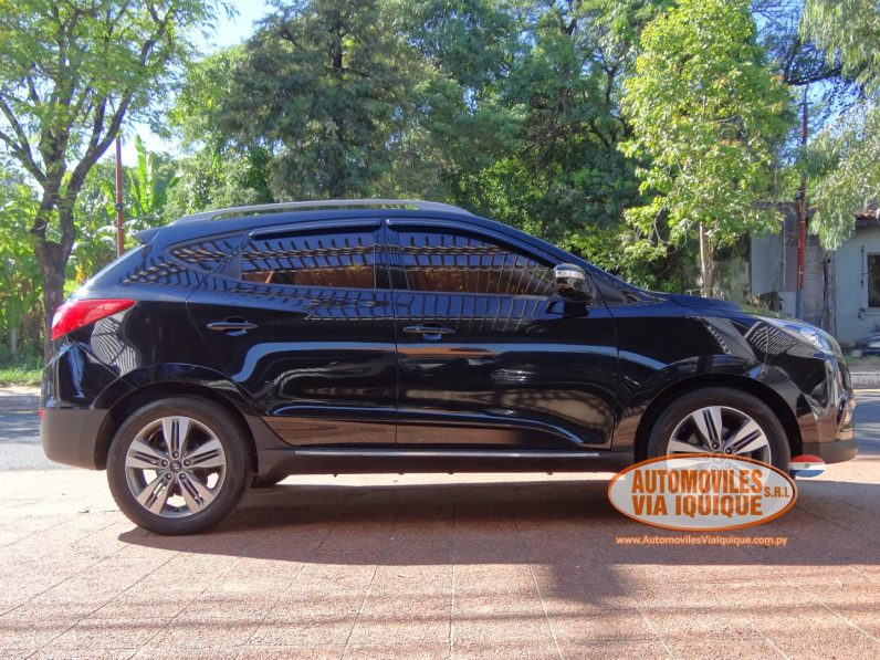 
								HYUNDAI TUCSON AÑO AÑO 2014 full									