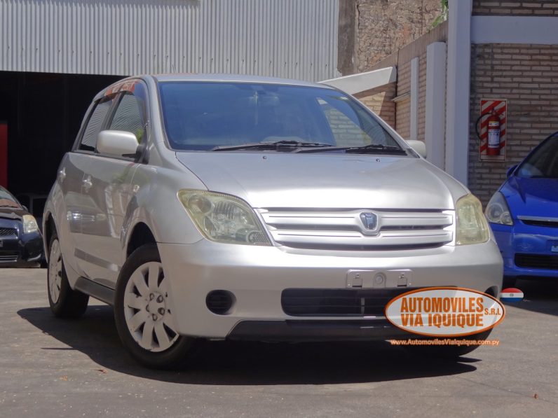 
								TOYOTA IST AÑO 2004 full									