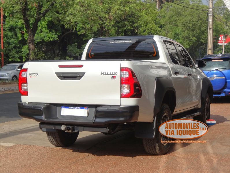 
								TOYOTA HILUX GR AÑO 2019 full									